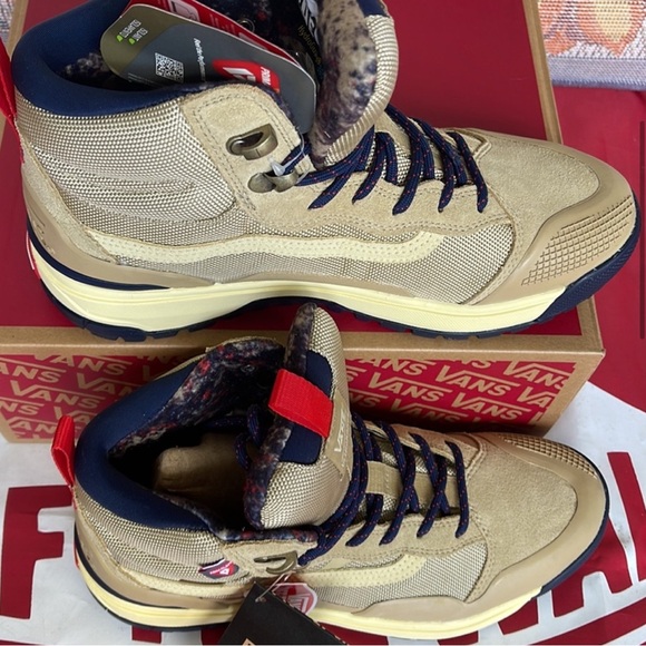 NEW Vans Ultrarange Exo Hi MTE-2 Shoe - Waterproof - Women’s Size 9 - Picture 6 of 11